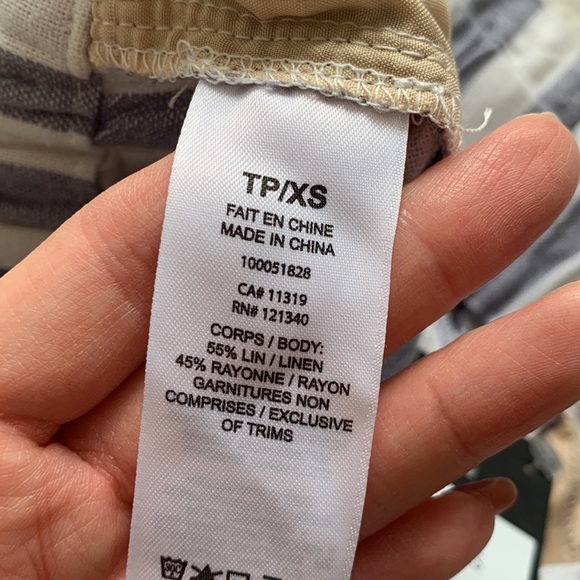 DYNAMITE high waisted white and blue striped linen shorts - Picture 4 of 4